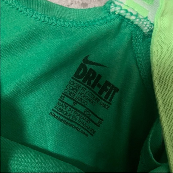 Nike Strappy Tank Green - Picture 6 of 9